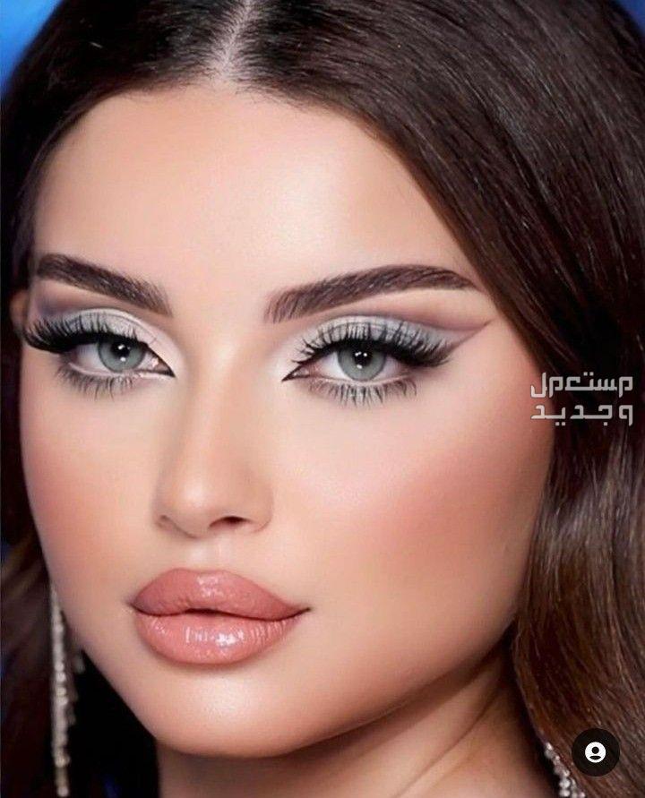طريقة عمل مكياج العيون بالصور مكياج للعيون ناعم