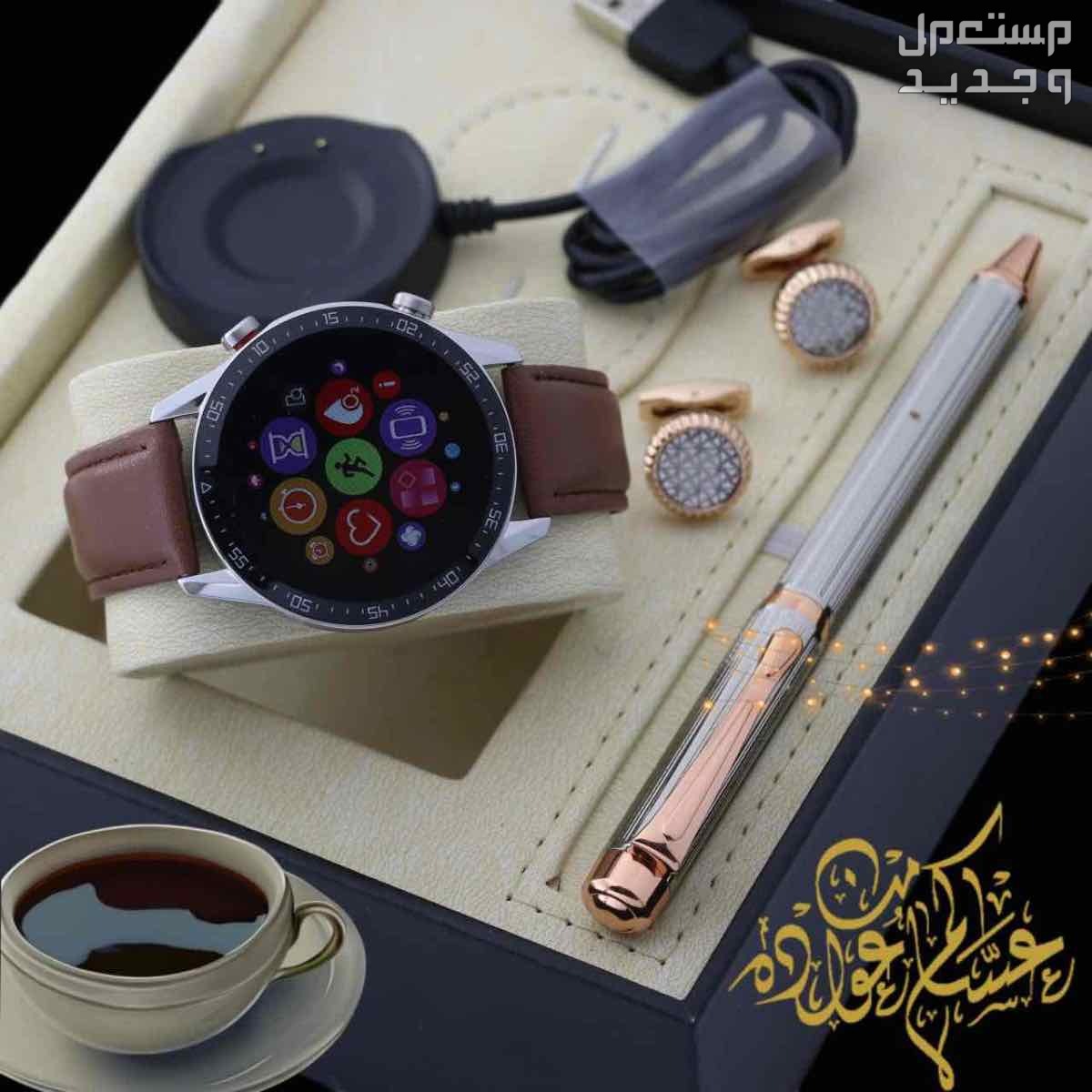 من كشخــــــــــة للساعــــــات  طقم شكل هواي او طقم. شكل ابل  ساعه اكتروني درجه اولى  مع ملحقاتها  قلم راقي كبك راقي علبه طقم مونت رويال  كيس مونت رويال