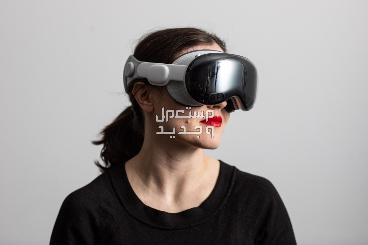 اسباب ارتفاع سعر نظارة Apple Vision Pro في عمان ابل vision pro
