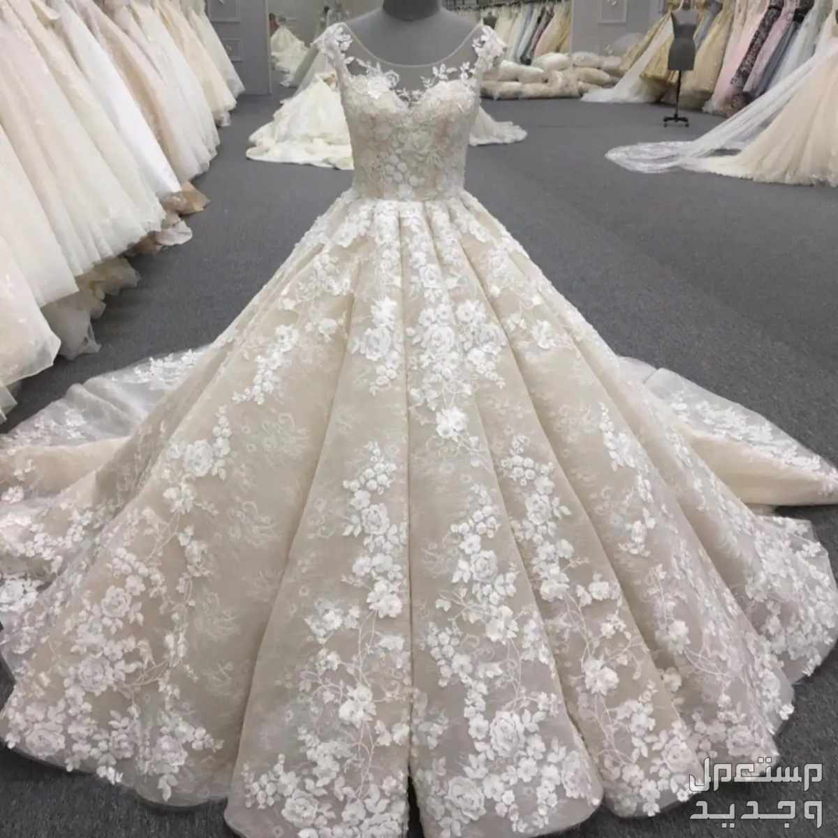تفسير حلم الفستان الأبيض في المنام في الإمارات العربية المتحدة فستان زفاف
