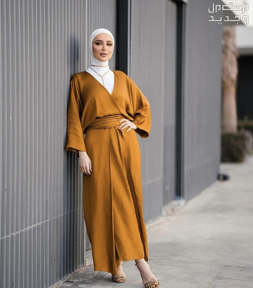 صور ملابس عيد الاضحى للبنات في السعودية ملابس عيد الاضحى للبنات عباية باللون البني الفاتح