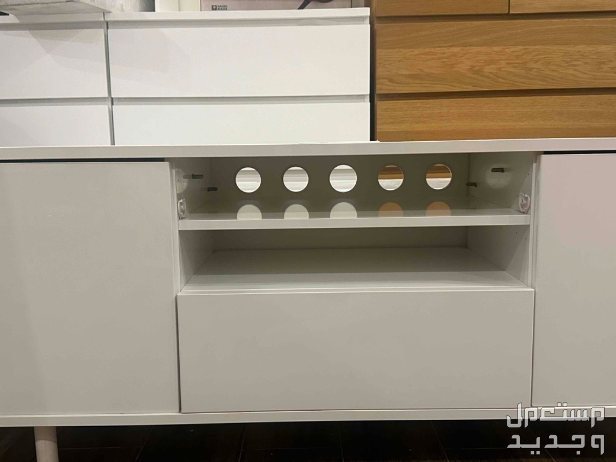 طاولة تلفزيون ( ايكيا ) MOSTORP