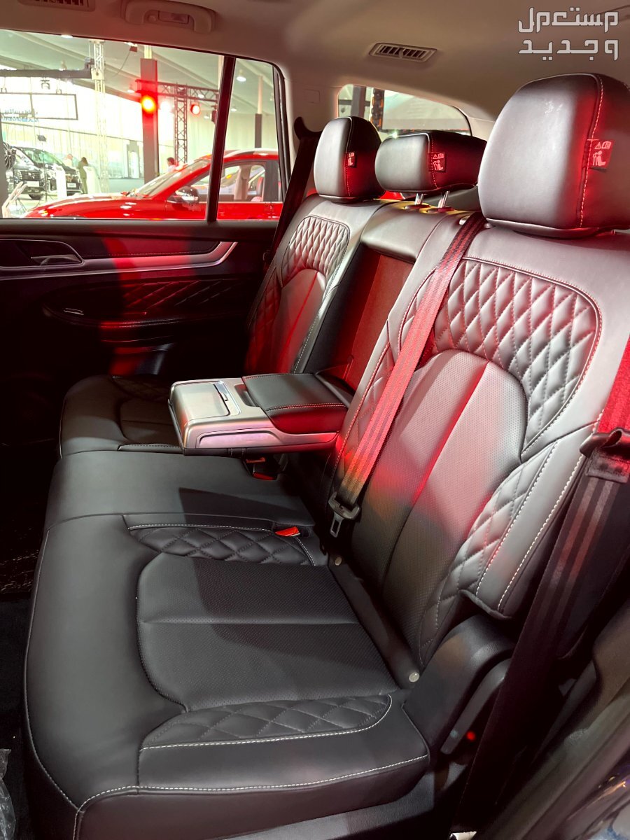 ام جي RX8 موديل 2024 بجميع الفئات والأسعار المتوفرة وأبرز العيوب والمميزات في جيبوتي المقاعد الخلفية
