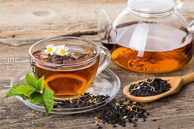 أفضل أنواع الشاي الأحمر: دليلك الشامل لاختيار الأفضل في اليَمَن كوب شاي أحمر