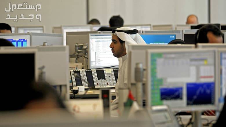 موعد عودة الدوام بعد إجازة عيد الأضحى 2024 في السعودية موظف في الدوام