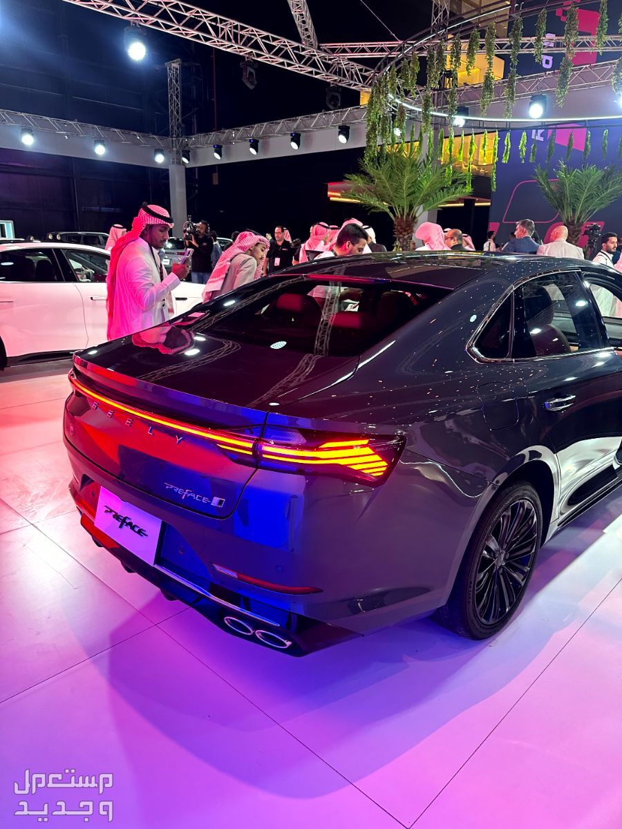 جيلي بريفيس 2025 بجميع الفئات والأسعار المتوفرة عند الوكيل وأبرز المميزات والعيوب
