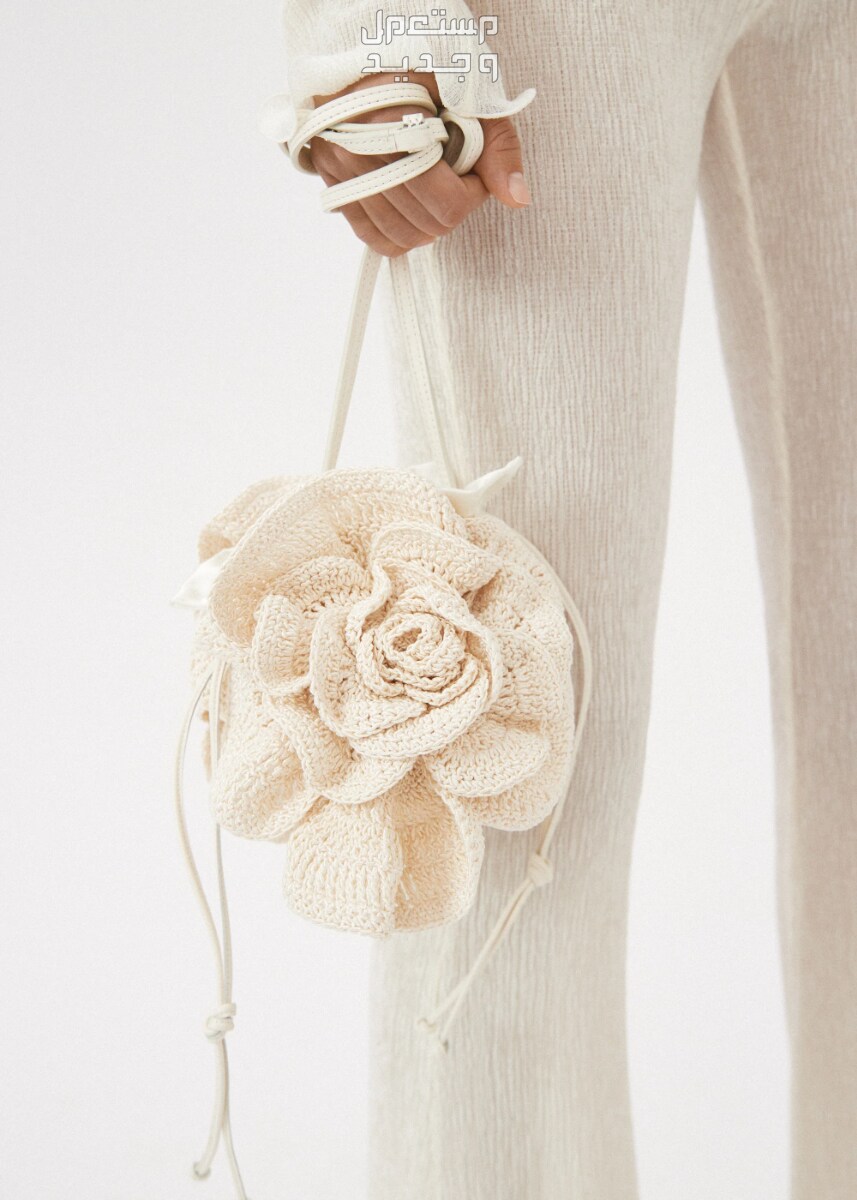 أحدث موديلات وصور شنطة عروس 2024 شنطة عروس Megda medium flower bag