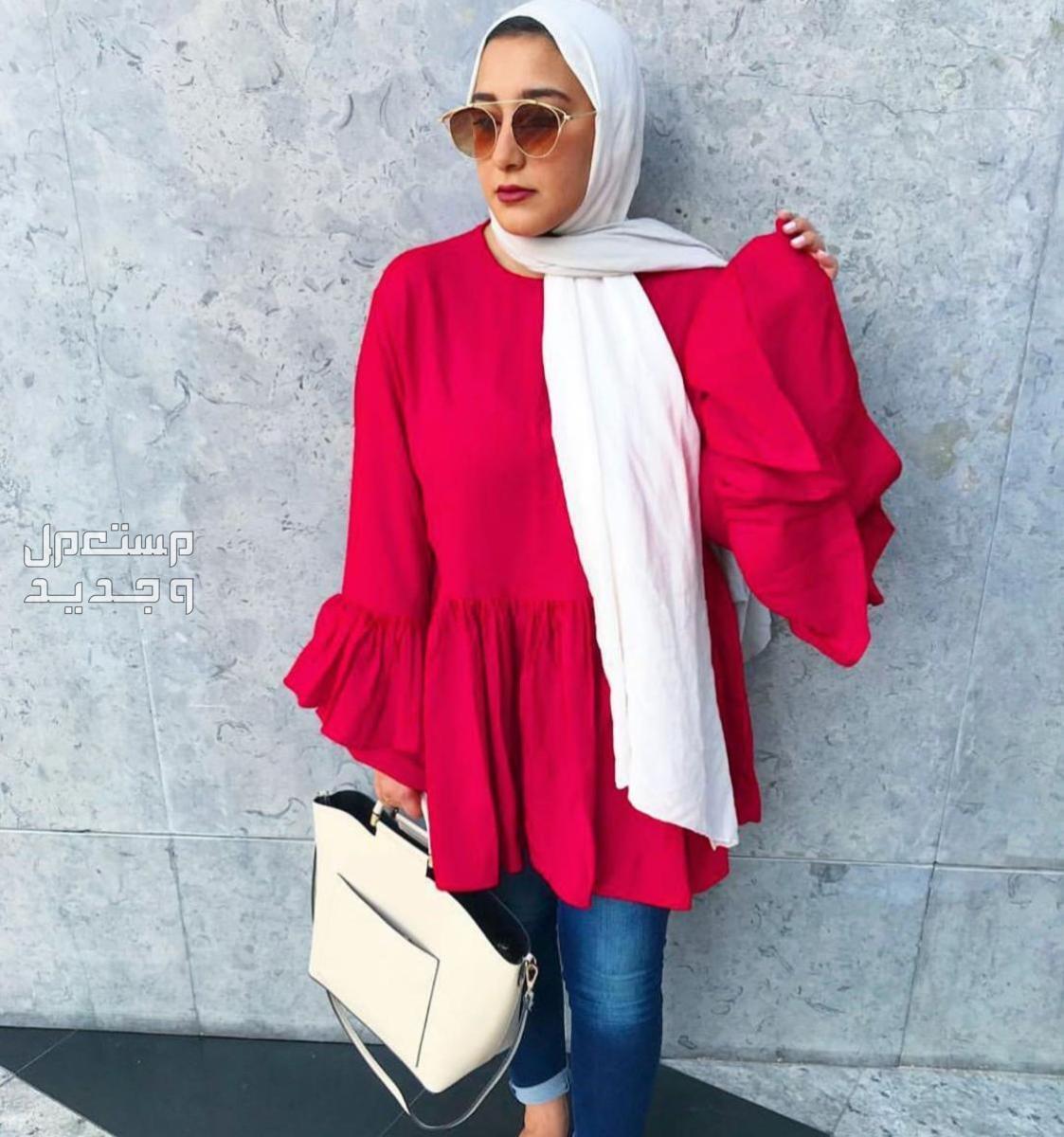 دليلك الشامل لموضة الأزياء المحتشمة بلوزة واسعة