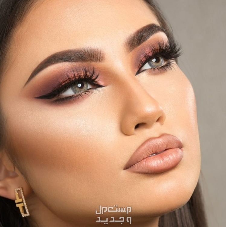 مكياج عيون خليجي قوي بالصور والخطوات مكياج عيون خليجي