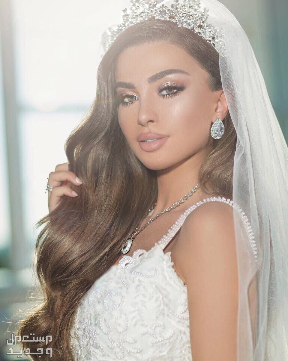 أفضل تسريحات زفاف 2024 حسب رأي خبراء الشعر تسريحات زفاف 2024