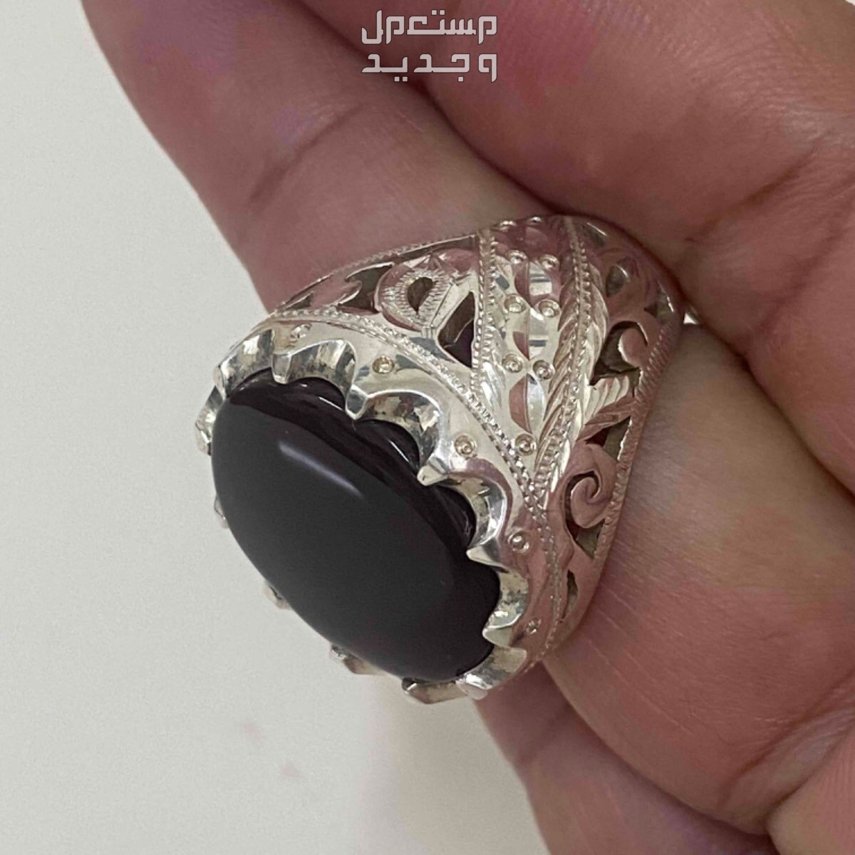 خاتم عقيق يماني كرزي ملكي لايختلف عليه اثنان