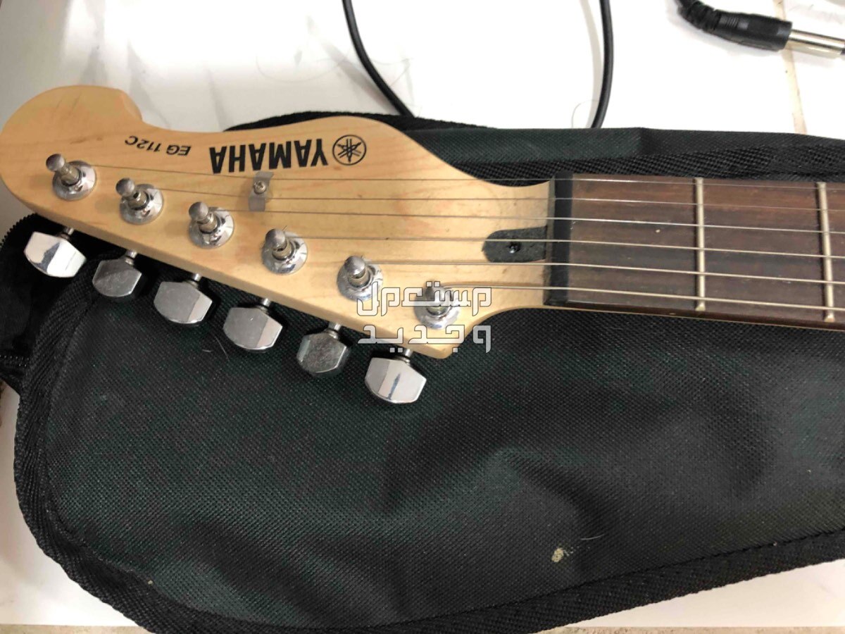قيتار YAMAHA