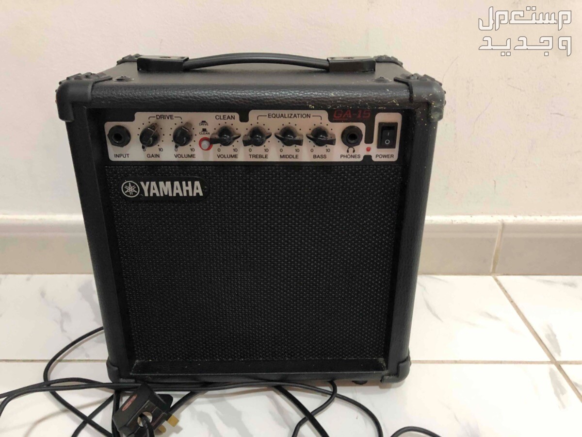 قيتار YAMAHA