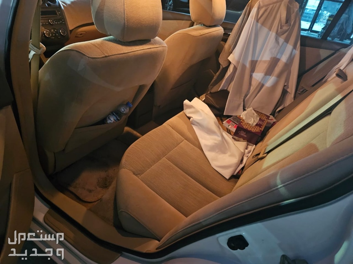 نيسان التيما 2010 في أبو ظبي بسعر 12 ألف درهم إماراتي