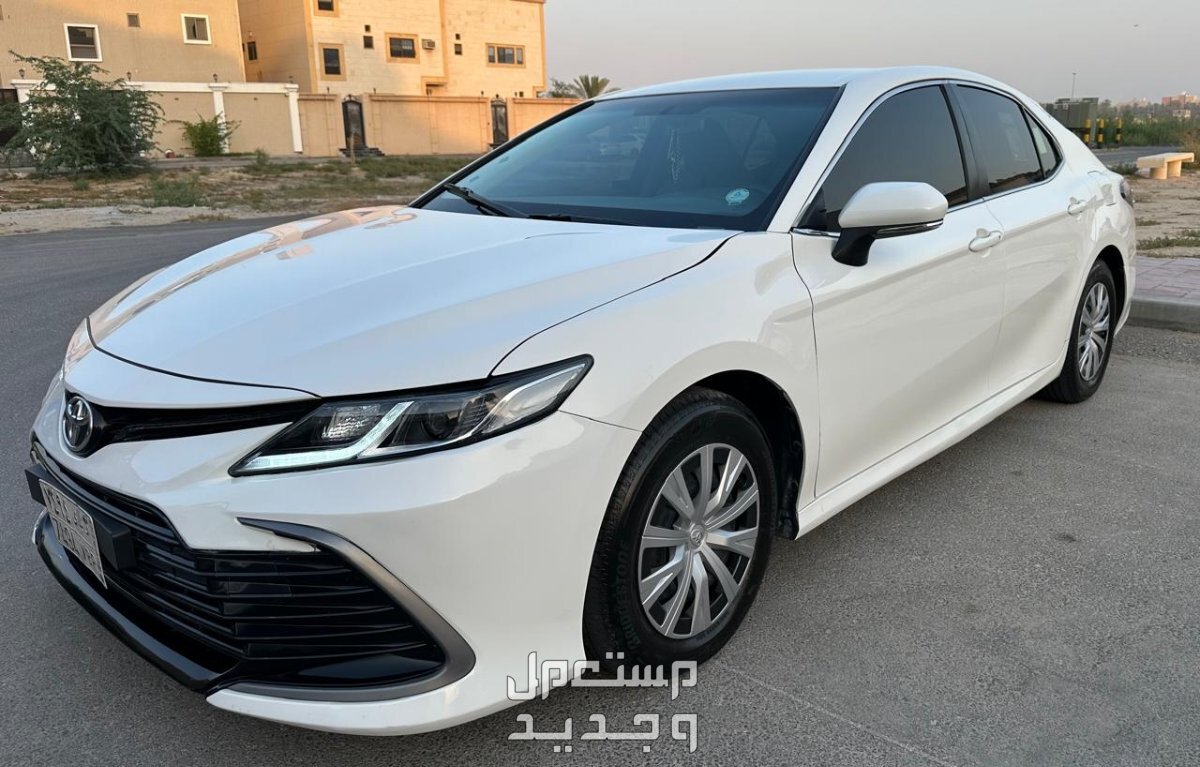 تويوتا كامري 2022 في القطيف بسعر95000ألف ريال سعودي