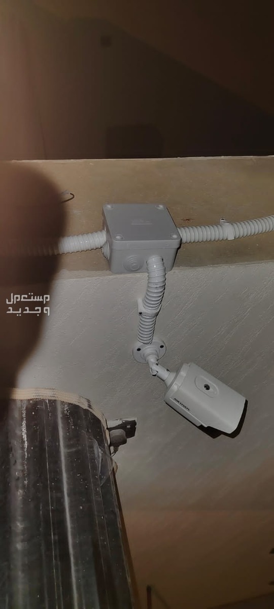 كاميرات مرقبة وأنظمة الأمنية