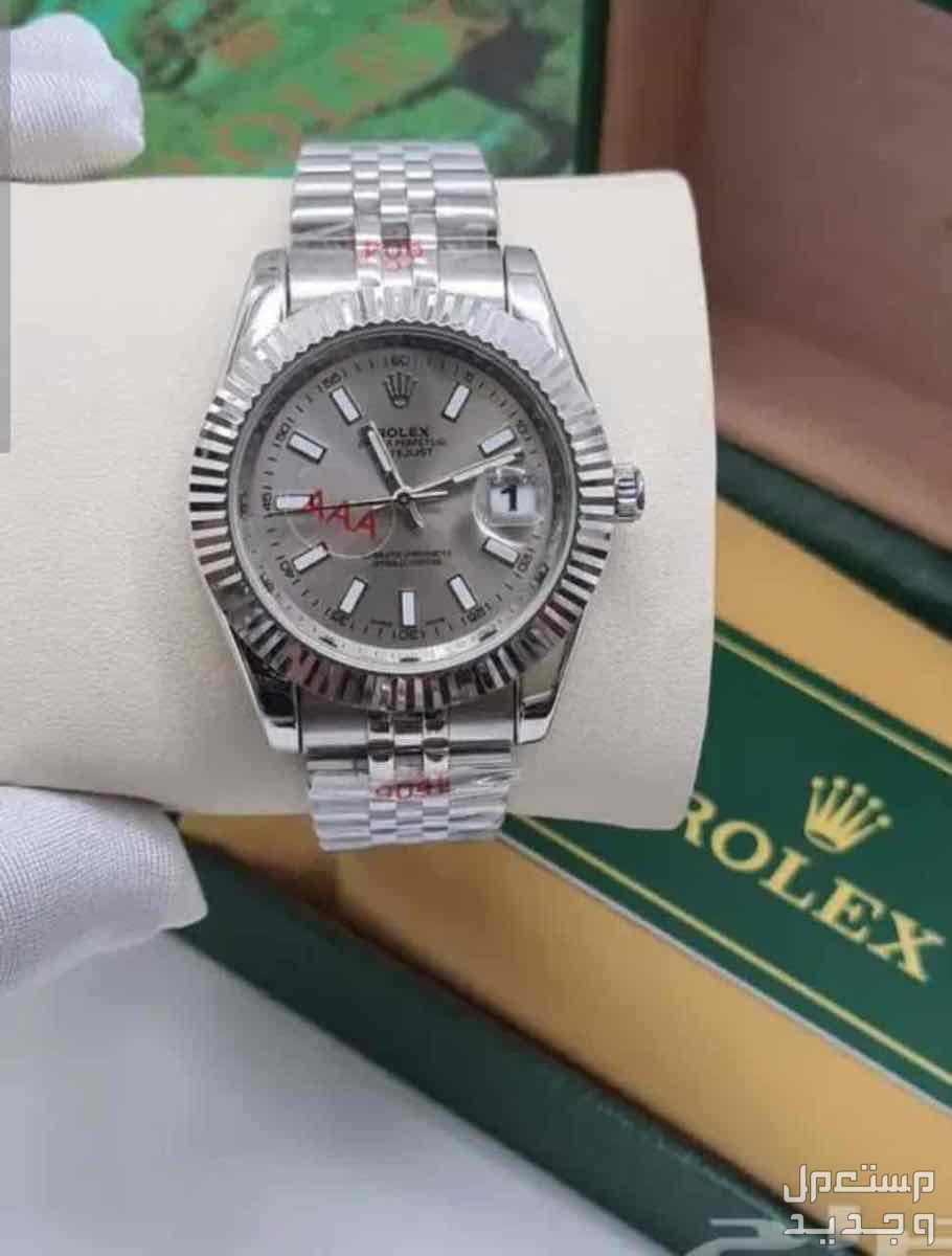 ساعات ماركه رولكس رجالي جامبو فضي . مكينه بطاريه علبه مرتبه   يوجد علبه الماركه وكيس