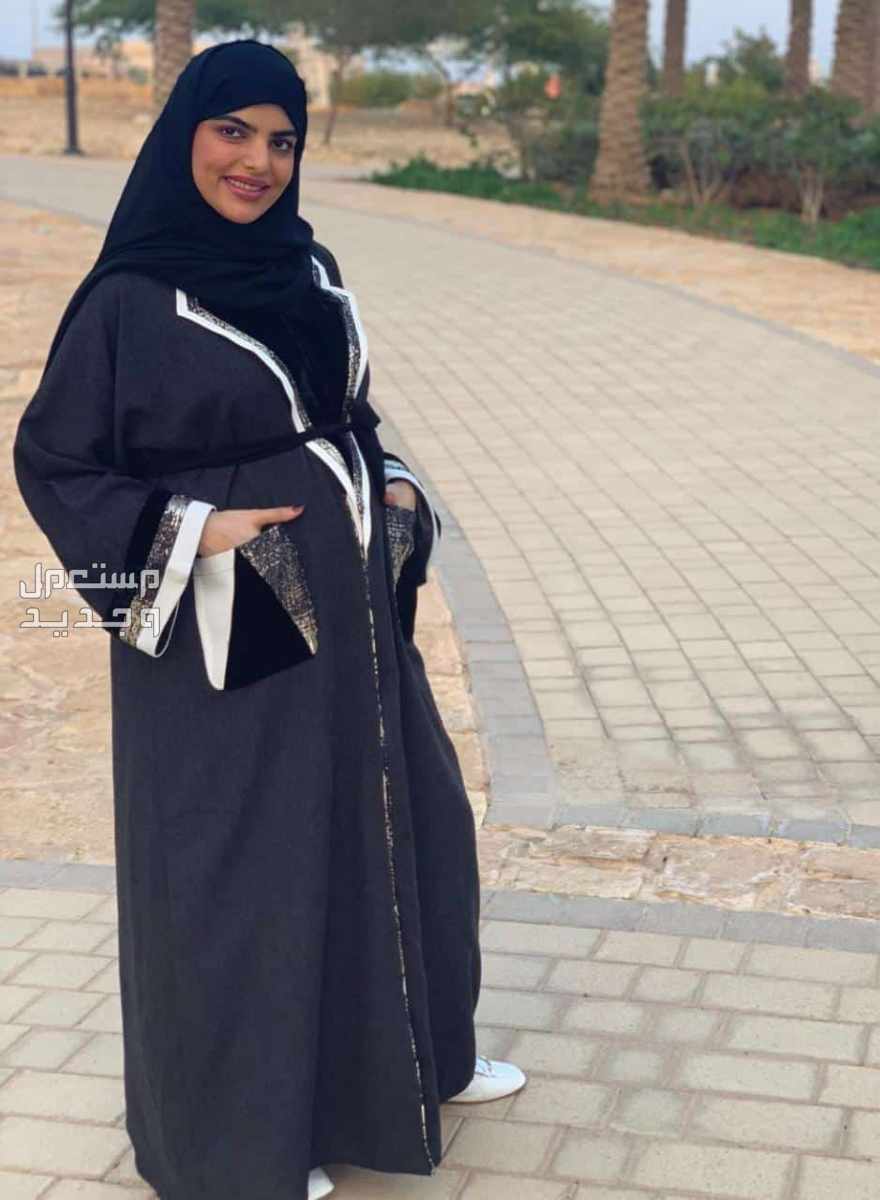 تفسير حلم العباءة السوداء في المنام للعزباء والرجل والمتزوجة تفسير حلم العباءة السوداء في المنام للحامل