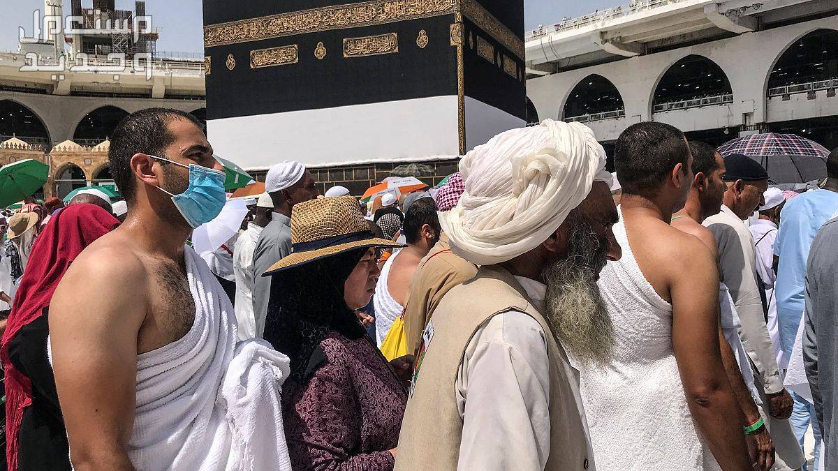 ما تفسير رؤية الكعبة في المنام للرجل؟ حجاج حول الكعبة