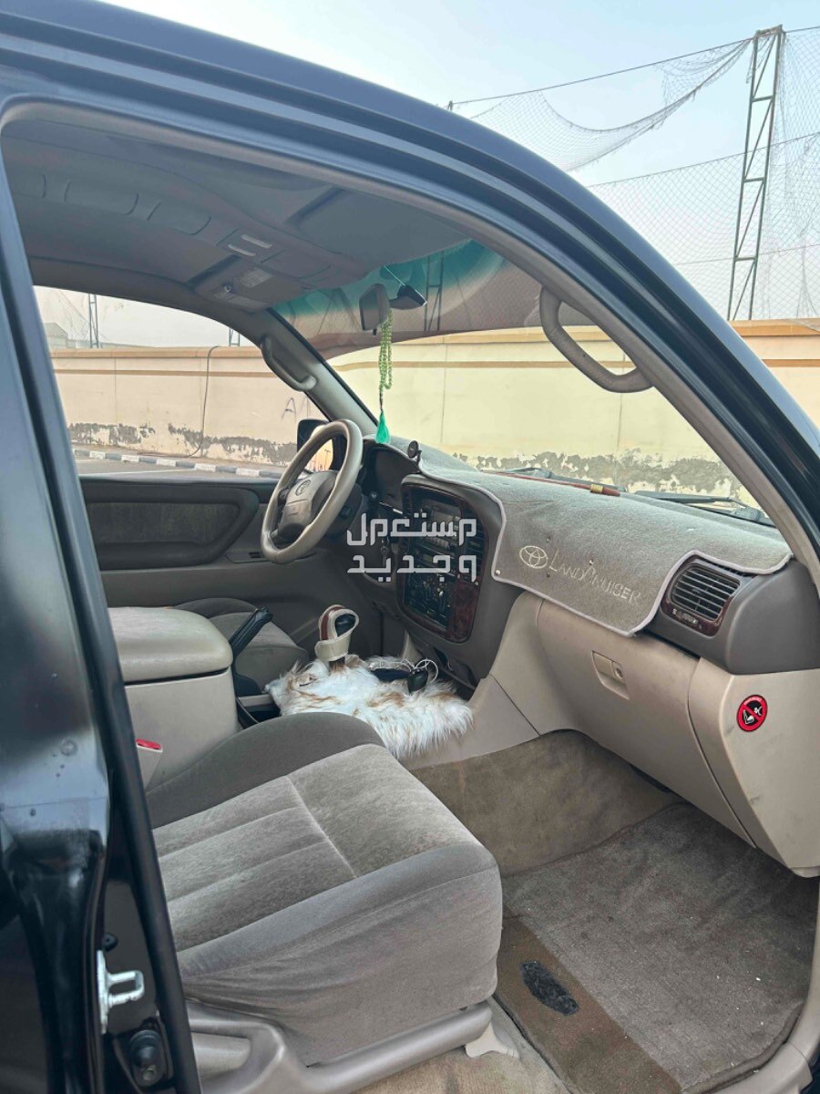 تويوتا لاند كروزر 2000