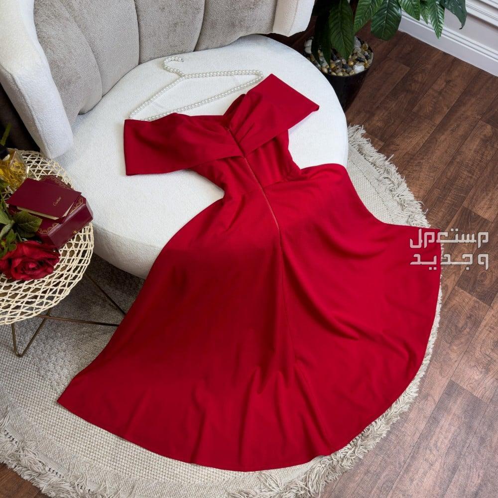 تفسير حلم الثوب الأحمر في المنام ثوب احمر حريمي