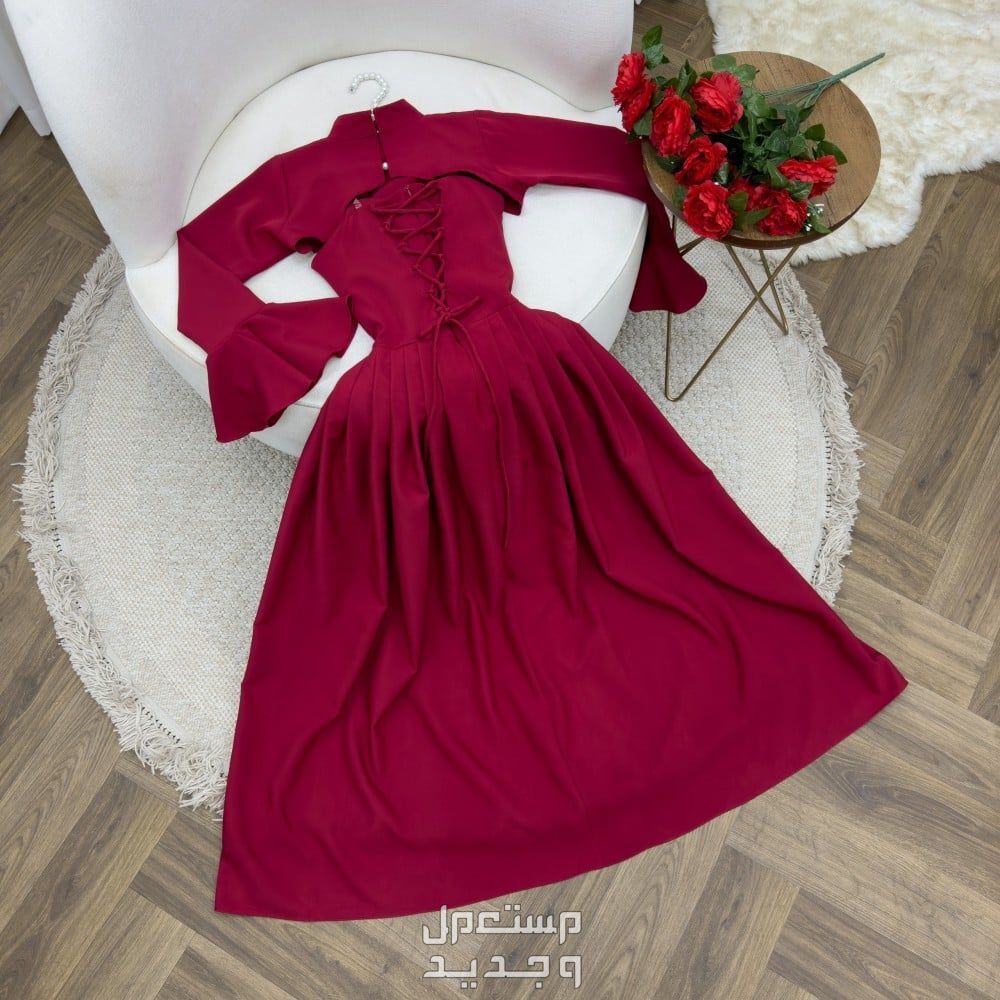 تفسير حلم الثوب الأحمر في المنام ثوب أحمر مقفول