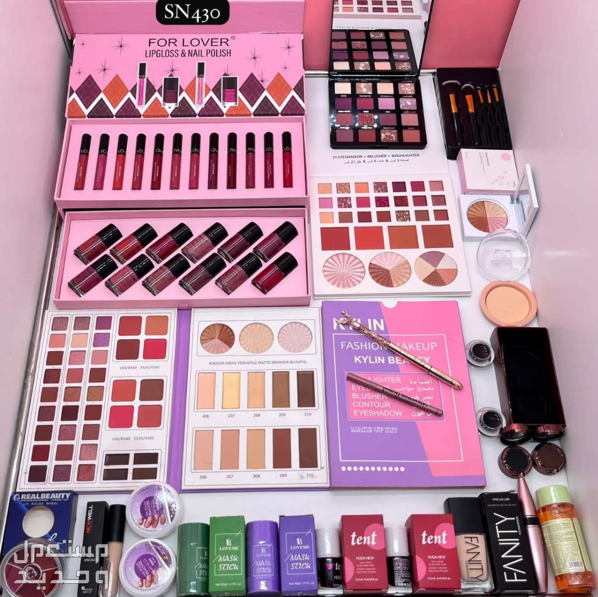 مكياج عرايس جديد فيولت روز🤍 يوجد لدينا توصيل لجميع مدن المملكة السعودية 🇸🇦🌷🚛