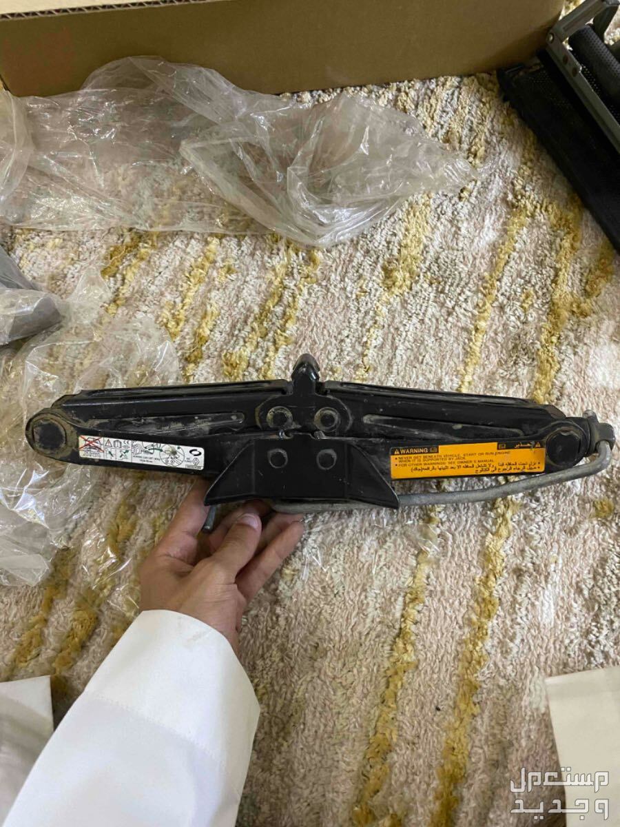 قطع غيار كامري موديل 2010/2011 (ستاندر)  في حائل بسعر 1500 ريال سعودي