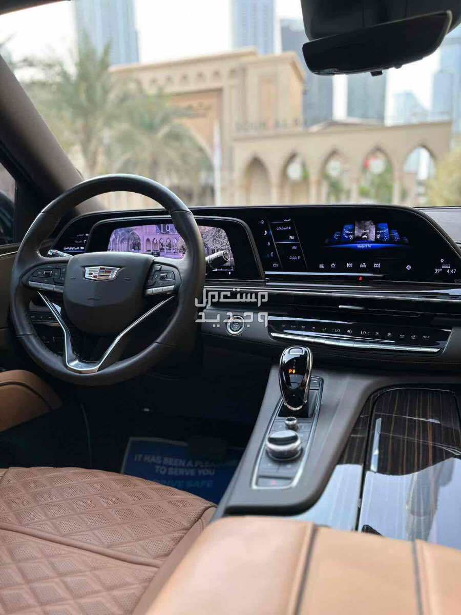 كاديلاك اسكاليد 2024 في دبي بسعر ألف درهم إماراتي