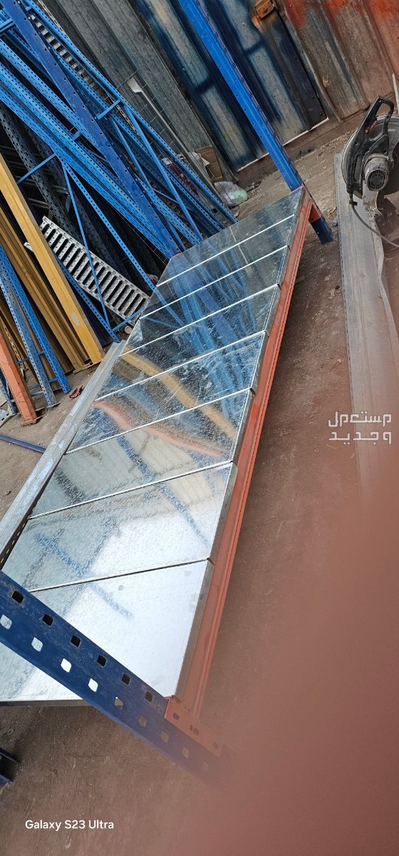 رفوف مستودعات بكامل انظمتها