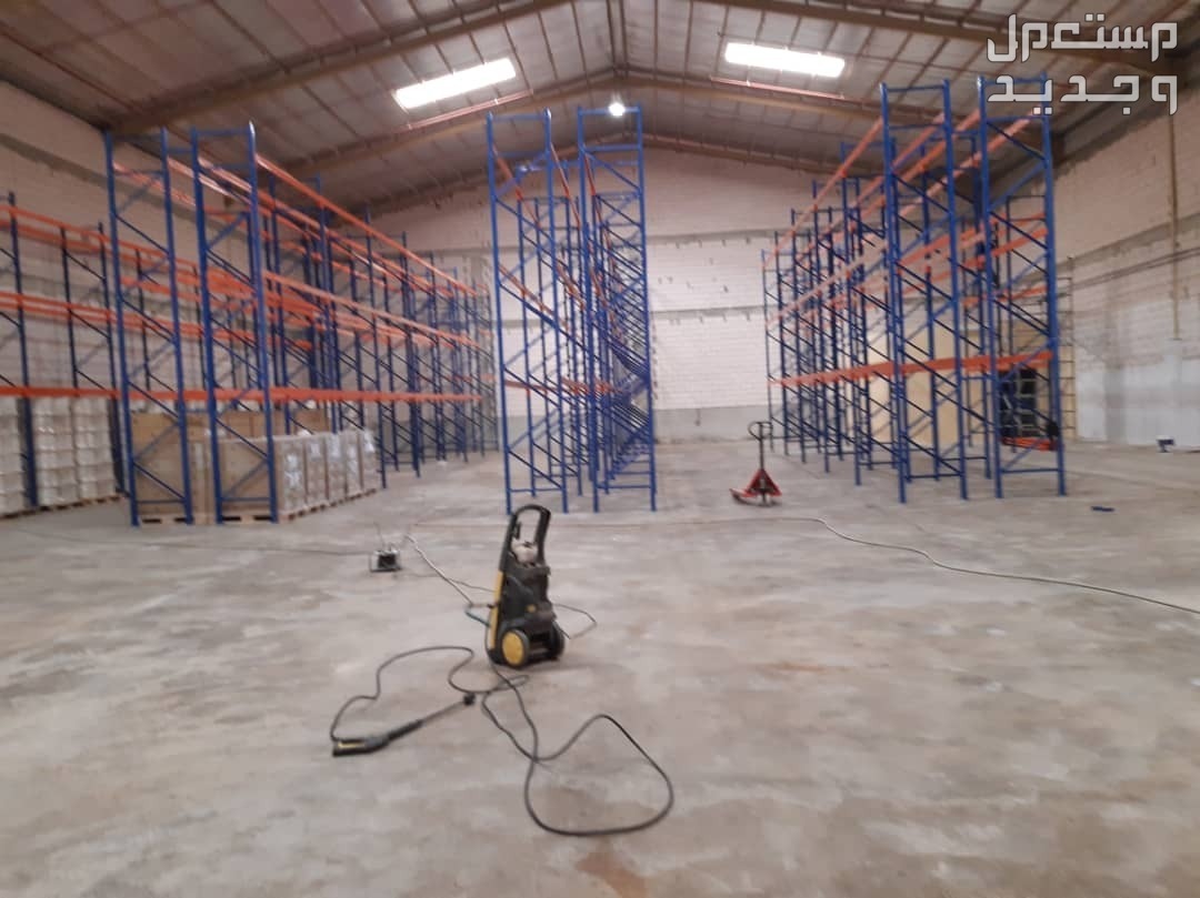 رفوف مستودعات بكامل انظمتها