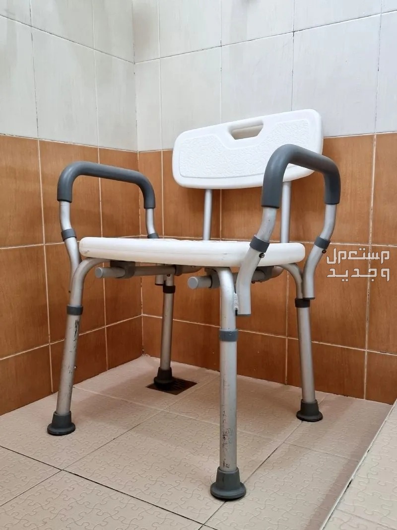 أفضل أنواع كراسي حمامات 2024 وكيفية الشراء والاختيار كراسي حمامات