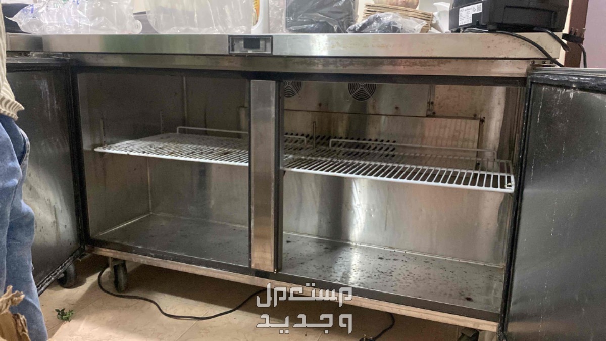 اغراض تجهيز محل عصير وحلا فريزر كاونتر