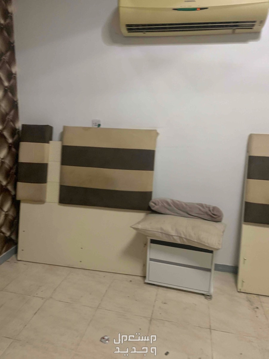 سريرين ومعها تسريحه هديه