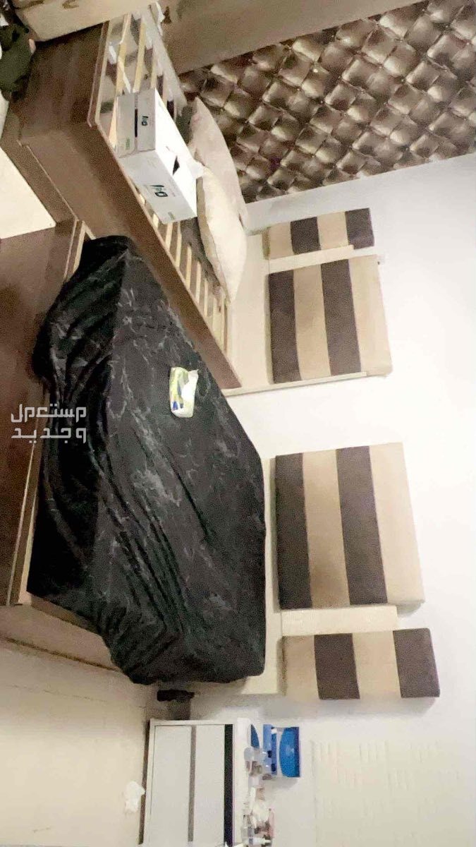سريرين ومعها تسريحه هديه