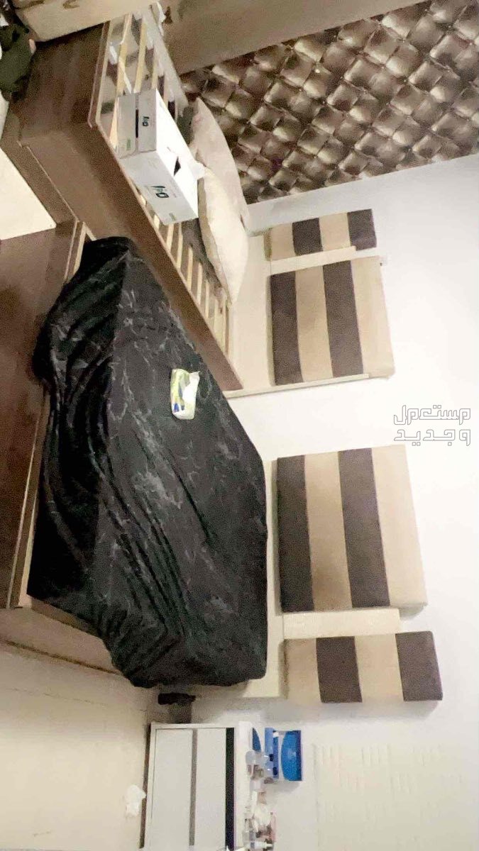 سريرين ومعها تسريحه هديه