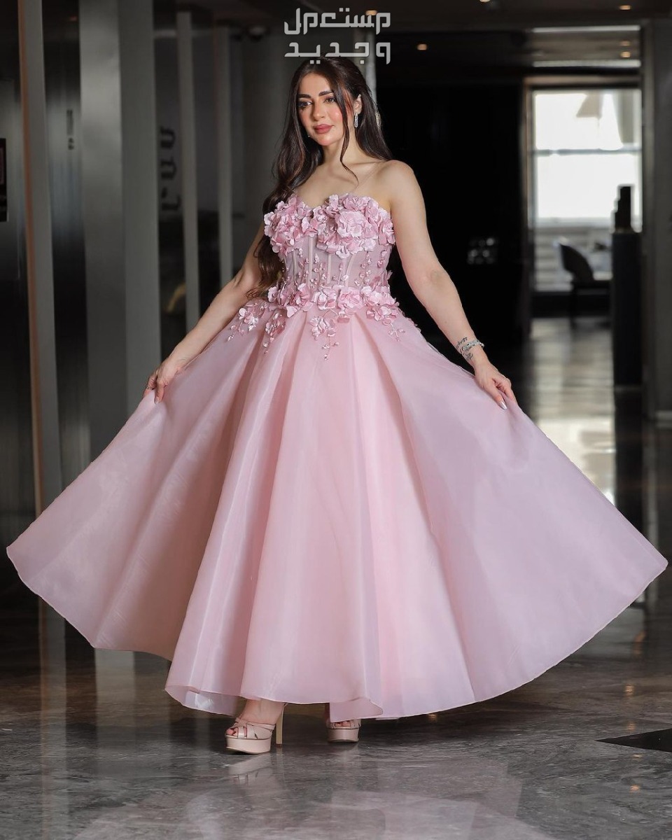 أجمل واحدث فساتين السهرة 👗😊😍 نشحن لكافه مدن المملكة وخدمة توصيل للبيت  حسابنا الأنستقرام rem_fasn1  في المدينة المنورة بسعر 180 ريال سعودي