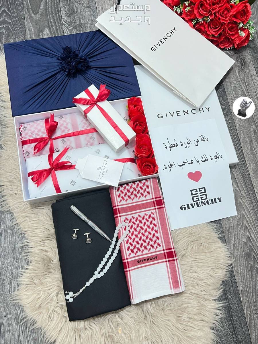 لويس ون❤️ ❤️لعشاق الفخامه ❤️ 🕊 *طقم/رجالي صيفي 🔥*🕊 🕊*قماش رجالي تصميم ماركة جفنشي يوجد لدينا توصيل لجميع مدن المملكة العربية السعوديه 🇸🇦🚛