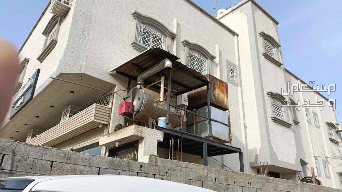 مغسلة ملابس للبيع او التقبيل بكل معداتها