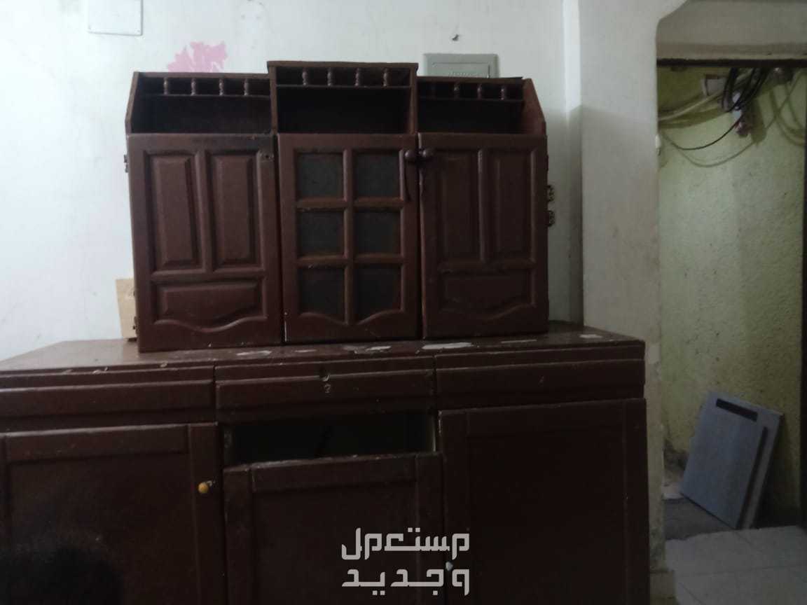 حلوان امتداد شارع منصور بجوار كشري السلطان مطبخ بحاله جيده السعر 2000