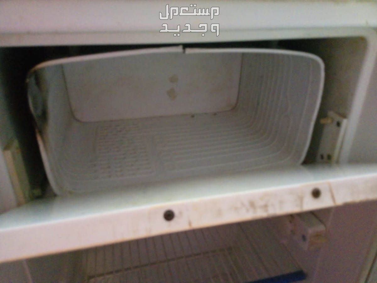 ثلاجه اديل 10ونص قدم مستعملة