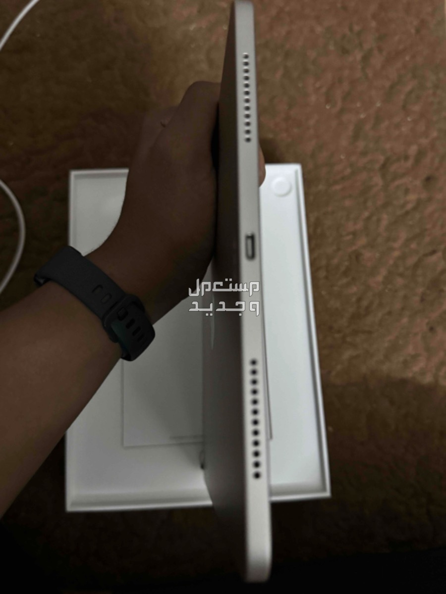 للبيع او للبدل ايباد اير 5 256Gنضيف