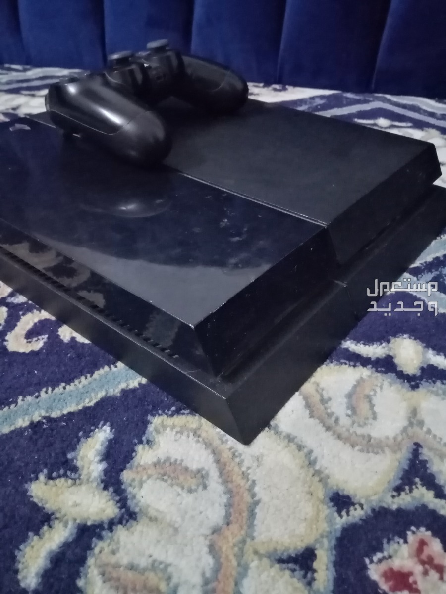 بلاستيشن سوني 4 مستعمل للبيع