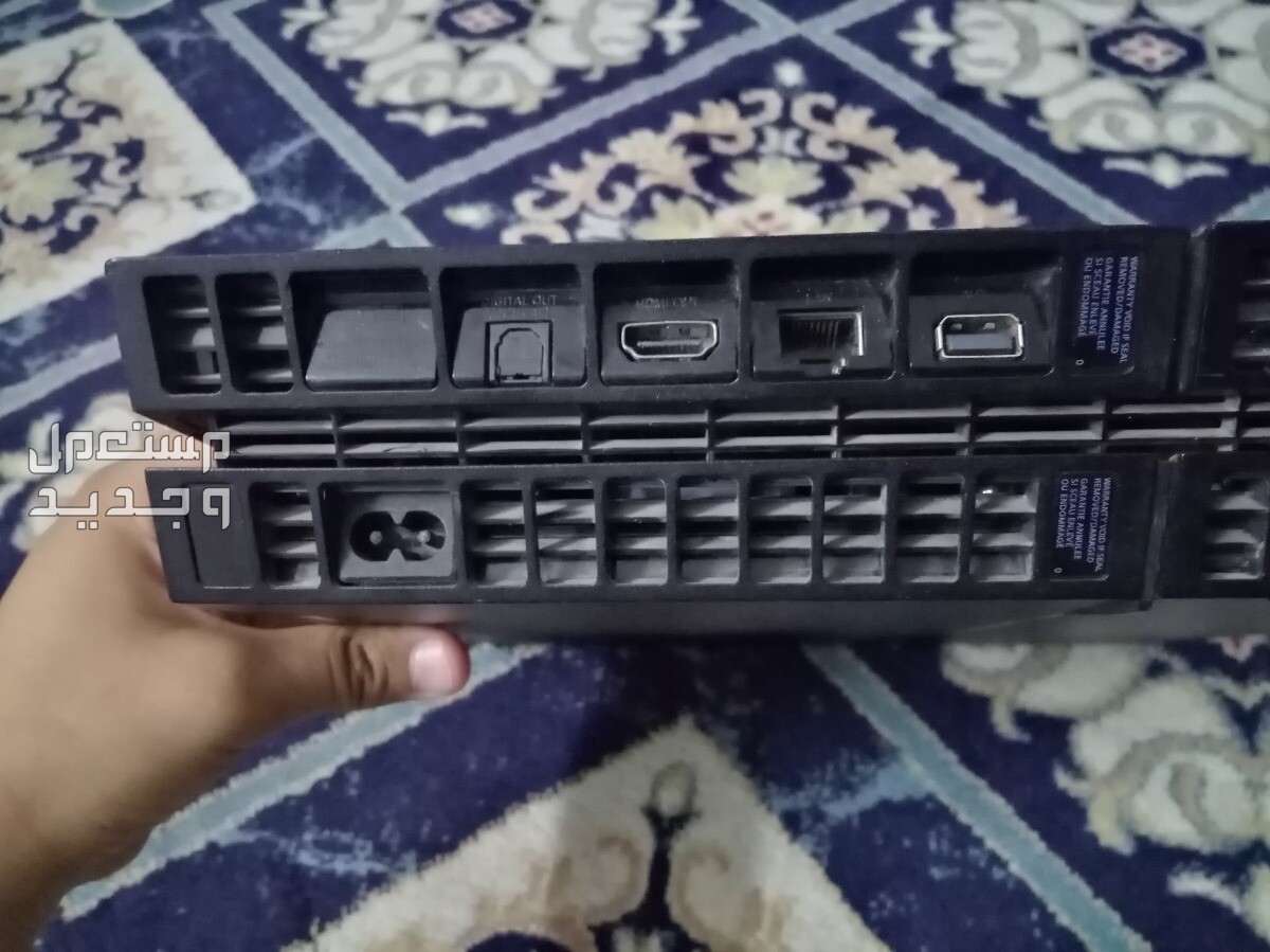 بلاستيشن سوني 4 مستعمل للبيع