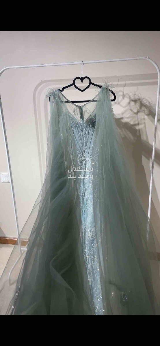 فستان سهرة  بسعر 1400 ريال سعودي