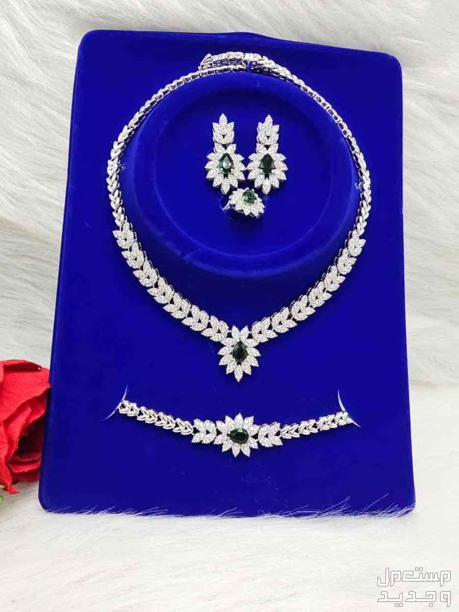 🌹عروضنا مستمره 🌹أطقم نسائي اكسسوار زركون ملكي 🌹الطقم يتكون من اربع قطع