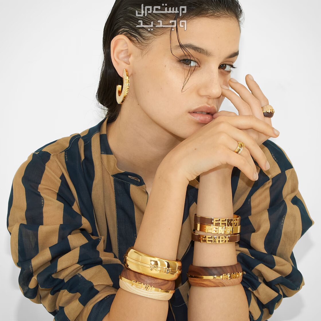 ما هو تفسير حلم الأساور الملونة للعزباء والرجل تفسير حلم الأساور البلاستيك