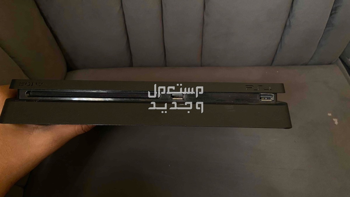 سوني 4 نظيف مافيه اي خراب او حراره