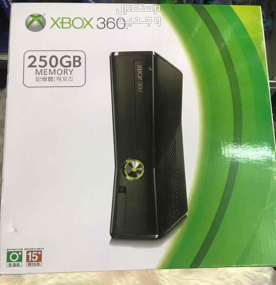 اكس بوكس 360 Xbox - مهكر - معاه 200 لعبة في جدة بسعر 650 ريال سعودي