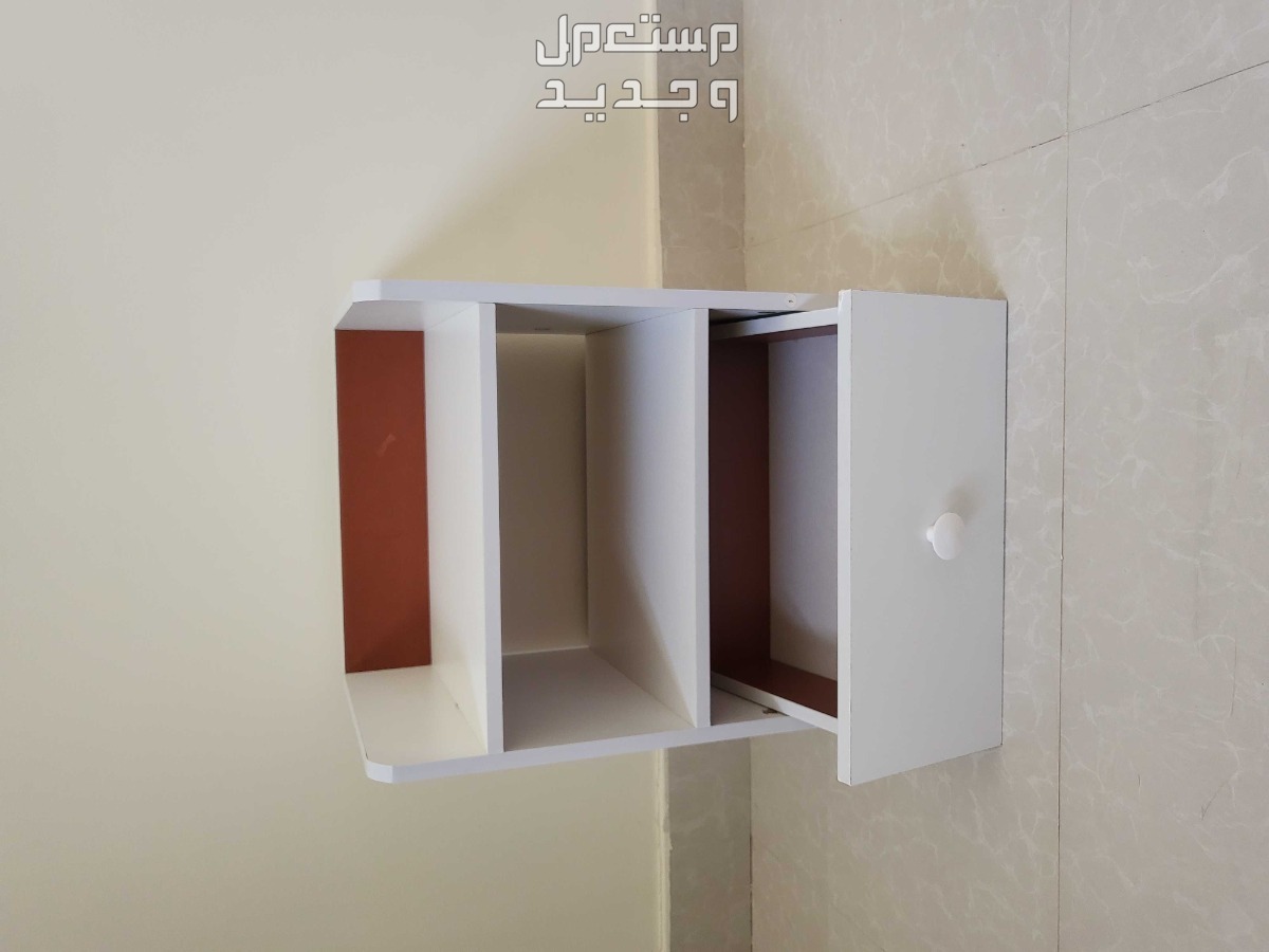 دولاب وتسريحه وكومود وجزامه